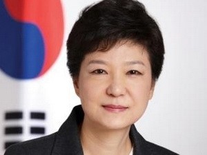 В Ханой с государственным визитом прибыла президент Республики Корея Пак Кын Хе - ảnh 1