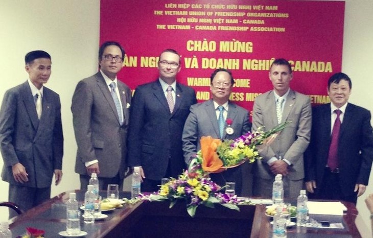 Рабочая поездка во Вьетнам делегации канадских парламентариев и предпринимателей - ảnh 1