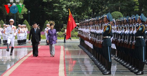 Президент Республики Корея завершила государственный визит во Вьетнам - ảnh 1