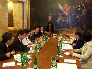 Вице-спикер парламента Вьетнама Нгуен Тхи Ким Нган завершила визит в Испанию - ảnh 1