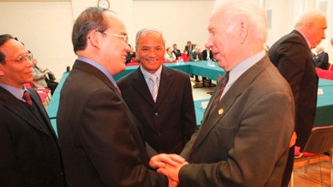 Вице-премьер CРВ Нгуен Тхиен Нян встретился с российскими руководителями - ảnh 1