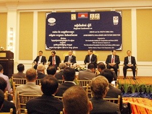 В Камбодже состоялся семинар по АСЕАН и Восточному морю - ảnh 1