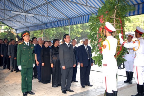 Руководители Вьетнама прощаются с генералом армии Во Нгуен Зяпом - ảnh 5