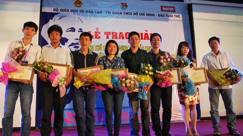 Более 31 тыс человек участвовали в викторине «Молодежь учится и работает по примеру Хо Ши Мина» - ảnh 1
