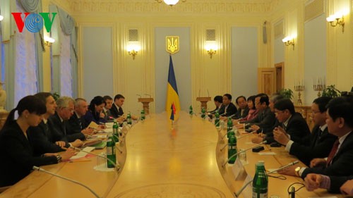 Парламенты Вьетнама и Украины активизируют сотрудничество - ảnh 1
