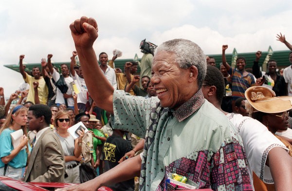 Экс-президент ЮАР Нельсон Мандела скончался в возрасте 95 лет - ảnh 1