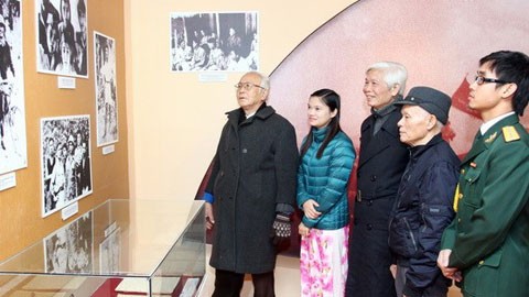 Открылась выставка, посвященная жизни и деятельности генерала армии Нгуен Чи Тханя - ảnh 1