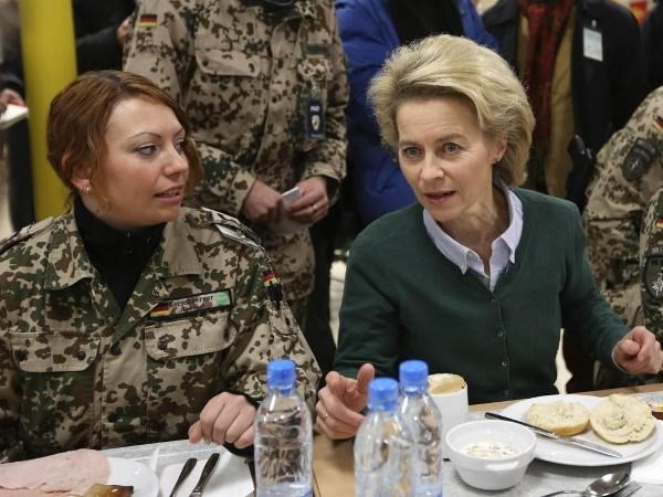 Новый министр обороны Германии посетила Афганистан с визитом - ảnh 1