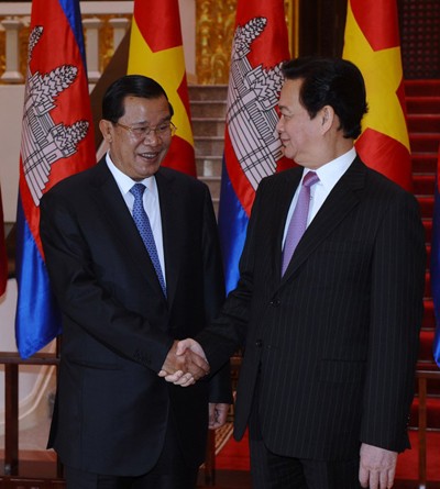 Премьер-министр Камбоджи Хун Сен начал официальный визит во Вьетнам - ảnh 2