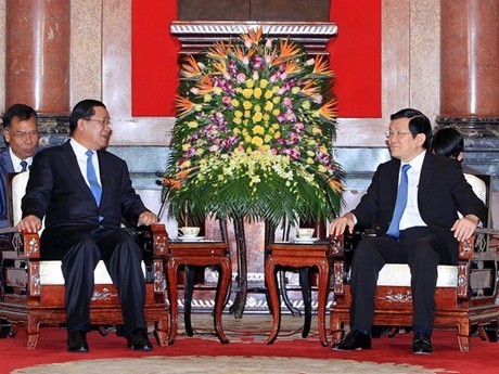 Премьер-министр Камбоджи Хун Сен начал официальный визит во Вьетнам - ảnh 5