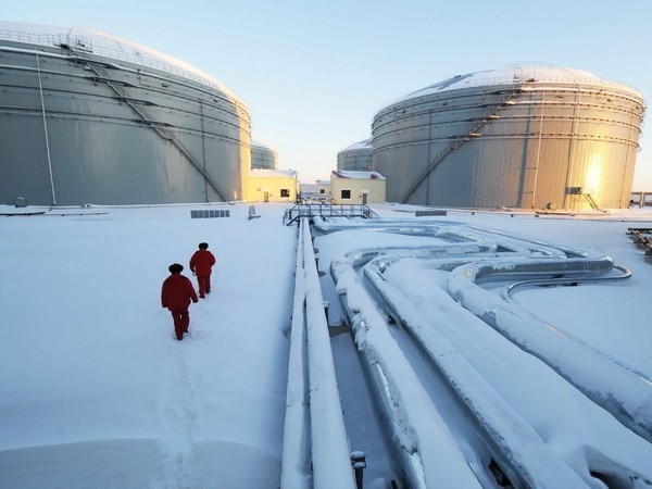 Россия стала крупнейшим в мире производителем нефти-сырца - ảnh 1