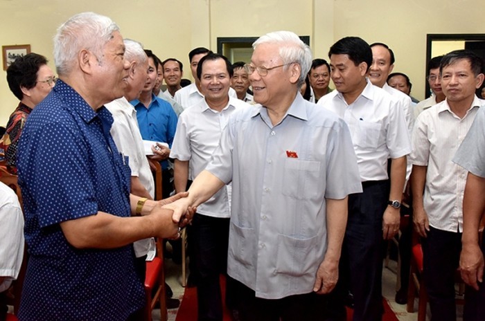 Глава Компартии Вьетнама встретился с ханойскими избирателями - ảnh 1