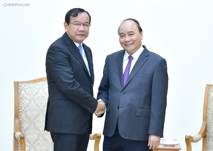 Укрепление добрососедских и дружеских отношений между Вьетнамом и Камбоджей - ảnh 1