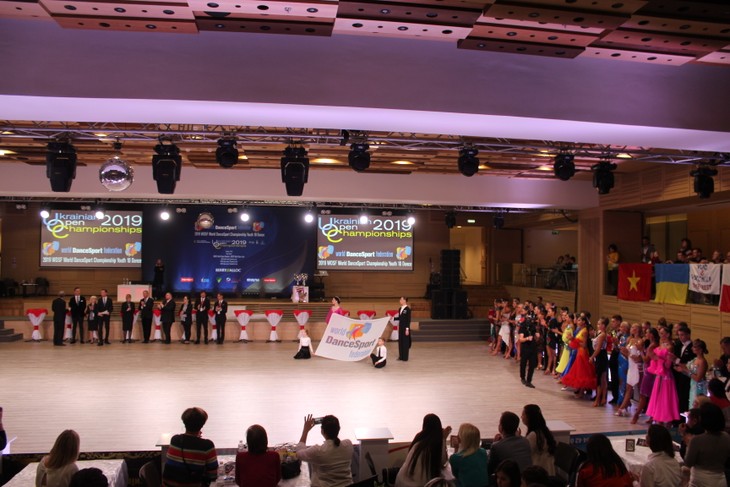 Танцевальный спорт: Впервые Вьетнам выступил на мировом первенстве - ảnh 5