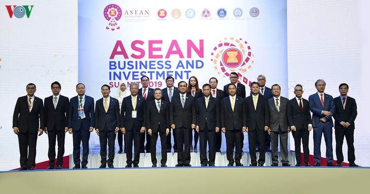 В Таиланде прошёл саммит АСЕАН по вопросам бизнеса и инвестиций - ảnh 1