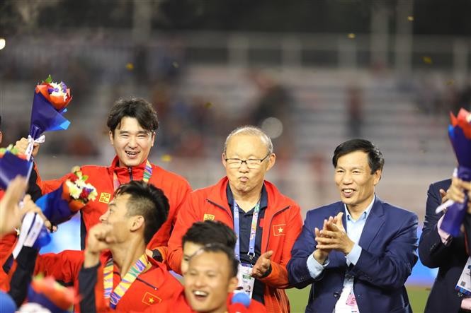 Сборная Вьетнама U22 завоевала историческую золотую медаль на 30-х играх Юго-Восточной Азии - ảnh 1
