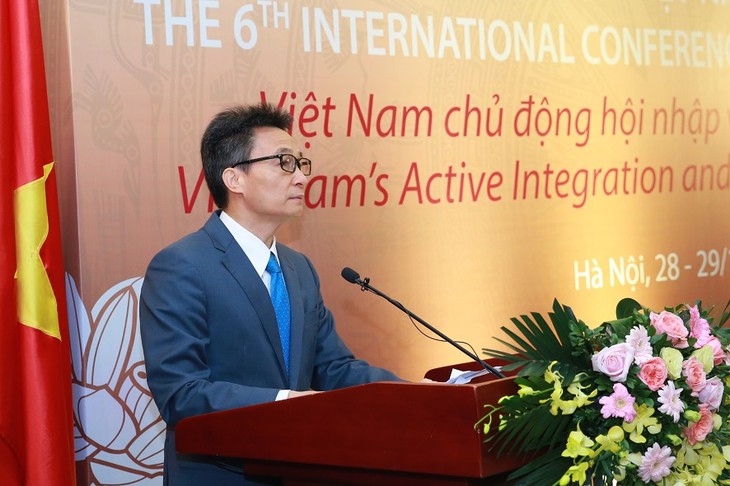 В Ханое открылся 6-й Международный семинар по вьетнамоведению: Вьетнам активно интегрируется и устойчиво развивается - ảnh 1