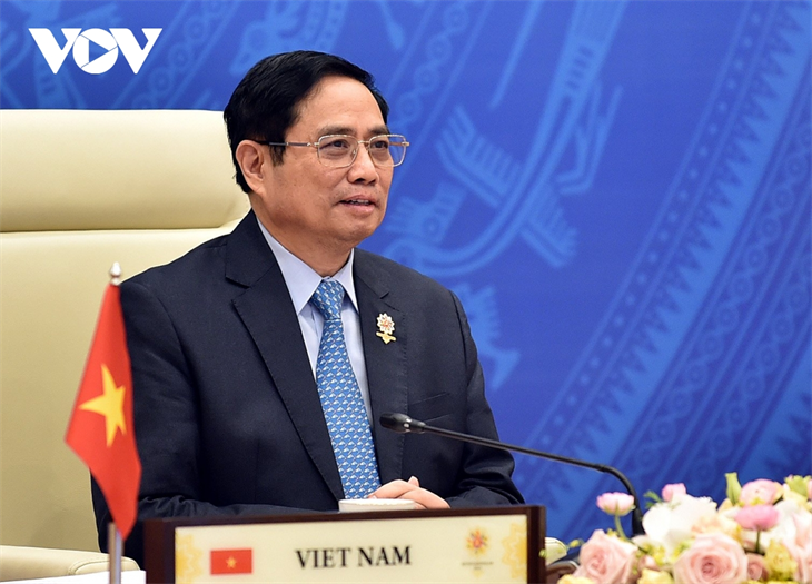 Национальный стратегический диалог между Вьетнамом и ВЭФ: усилия по реализации целей развития Вьетнама - ảnh 1