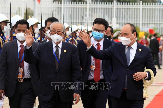 Президент Нгуен Суан Фук успешно завершил официальный визит в Королевство Камбоджа - ảnh 1