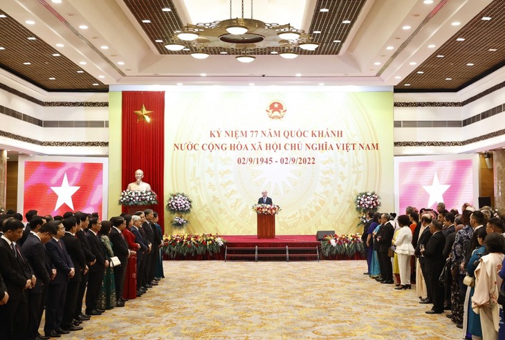 Президент Нгуен Суан Фук: Воплощение в жизнь чаяния построения сильного Вьетнама - ảnh 1