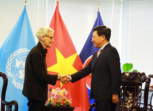 Вьетнам продвигает двусторонние отношения сотрудничества - ảnh 1