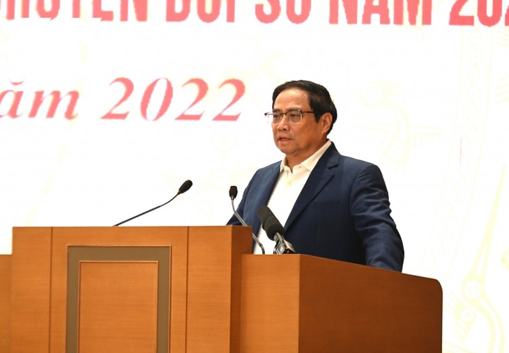 Фам Минь Тинь: Необходимо к 2023 году создать Национальную базу данных для лучшего обслуживания людей и бизнеса - ảnh 1