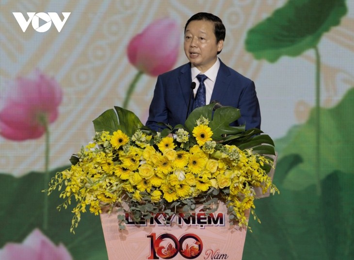 Празднование 100-летия основания и развития города Нячанг - ảnh 1