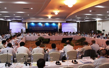 Bế mạc Hội nghị giữa kỳ Nhóm tư vấn các nhà tài trợ cho Việt Nam 2012 - ảnh 1