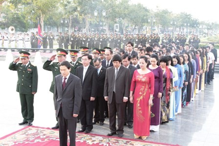 Hoạt động kỷ niệm 68 năm ngày thành lập QĐND Việt Nam tại Campuchia - ảnh 4