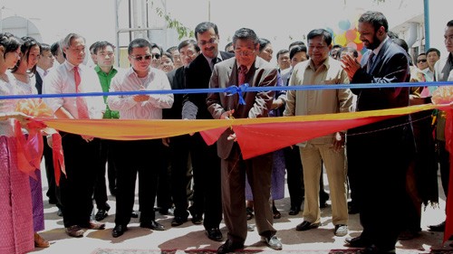 Campuchia khánh thành nhà máy đường lớn do Việt Nam đầu tư - ảnh 1
