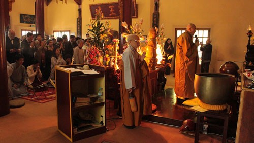 Mừng đại lễ Phật Đản ở Pháp - ảnh 1