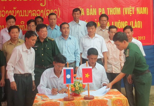 Nhân rộng mô hình kết nghĩa thôn, bản giáp biên Việt Nam - Lào  - ảnh 1