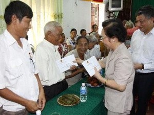 Phó Chủ tịch nước Nguyễn Thị Doan thăm và làm việc tại Quảng Trị - ảnh 1