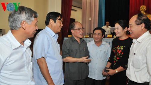 Chủ tịch Quốc hội Nguyễn Sinh Hùng tiếp xúc cử tri huyện Kỳ Anh, Hà Tĩnh - ảnh 1