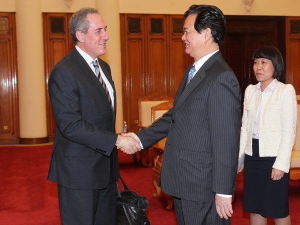 Thủ tướng Nguyễn Tấn Dũng tiếp Trưởng đại diện Ủy ban thương mại Hoa Kỳ - ảnh 1