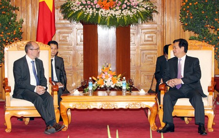 Thủ tướng Nguyễn Tấn Dũng tiếp Phó Thủ tướng Vương quốc Bỉ Johan Vande Lanotte - ảnh 1