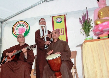 Hội Phật tử Việt Nam tại Cộng hòa Séc tổ chức trại hè Về nguồn 2014  - ảnh 5