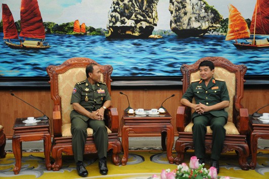 Hợp tác quốc phòng là một trong những trụ cột trong quan hệ Việt Nam - Campuchia - ảnh 1