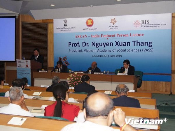 Đại diện Việt Nam thuyết trình về trật tự kinh tế châu Á tại Ấn Độ - ảnh 1