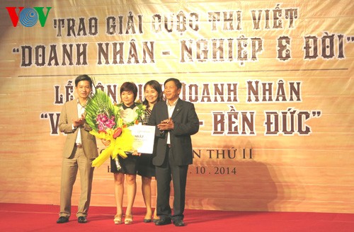 Nhà báo Đài Tiếng nói Việt Nam đoạt giải nhất cuộc thi “Doanh nhân - nghiệp và đời”  - ảnh 1