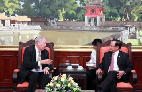 Cố vấn Cấp cao Bộ Ngoại giao Hoa Kỳ Thomas Shannon thăm Việt Nam - ảnh 1