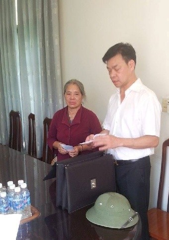 Hội đồng hương Quảng Ninh ủng hộ đồng bào chịu thiệt hại do bão lũ - ảnh 2