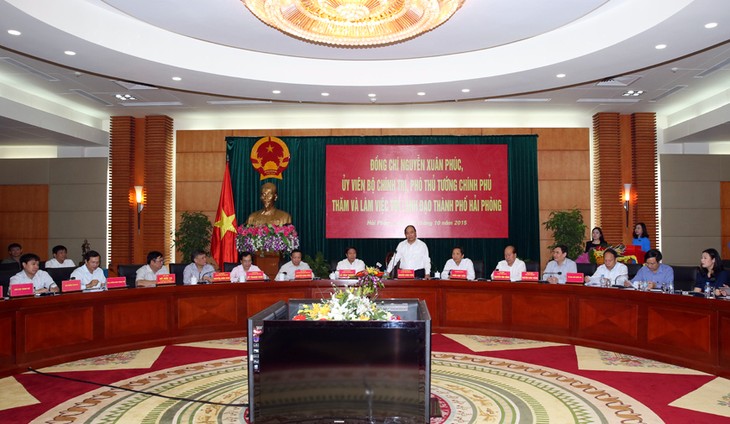 Phó Thủ tướng Nguyễn Xuân Phúc làm việc tại thành phố Hải Phòng - ảnh 1