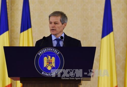 Thủ tướng Romania bắt đầu thăm chính thức Việt Nam  - ảnh 1