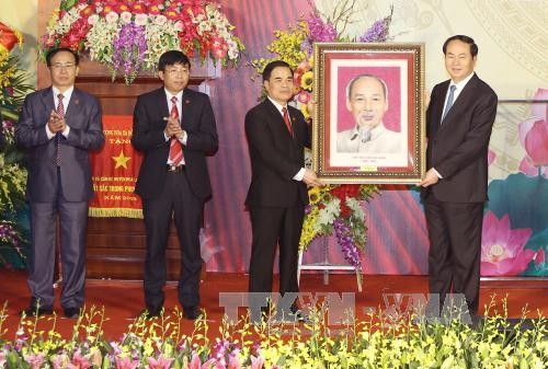 Hoa Lư đón nhận danh hiệu huyện nông thôn mới đầu tiên của cả nước theo tiêu chí mới - ảnh 1