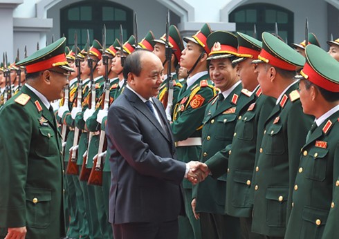Thủ tướng Nguyễn Xuân Phúc thăm, làm việc tại Tổng cục Tình báo Quốc phòng  - ảnh 1