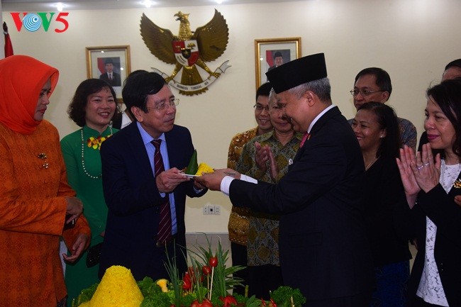 Lễ thượng cờ nhân dịp Quốc khánh Cộng hòa Indonesia - ảnh 3