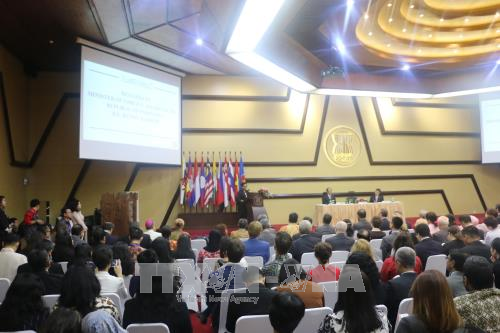 Cựu Tổng Thư ký ASEAN Lê Lương Minh kêu gọi các nước thành viên hợp tác chặt chẽ hơn - ảnh 1