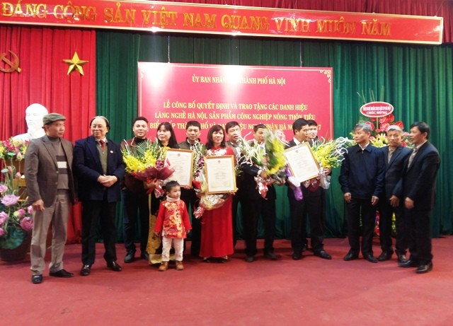 Thành phố Hà Nội trao tặng danh hiệu làng nghề, nghệ nhân  - ảnh 1