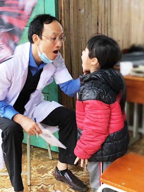 Thạc sĩ, bác sĩ Trần Quốc Khánh: “Sống là để cho đi“ - ảnh 2